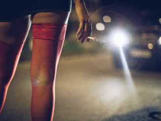Prostitution : faut-il légaliser le travail sexuel ?